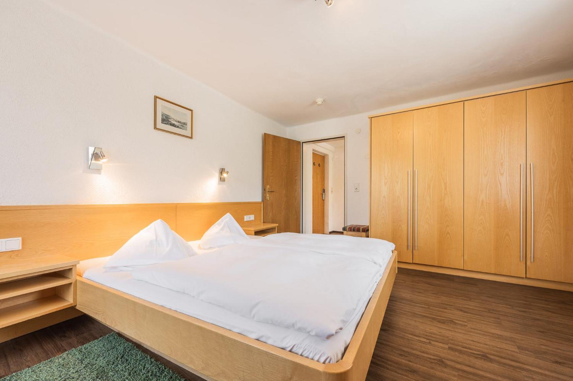 Batzenhaeusl Hotel Зеефелд в Тирол Екстериор снимка