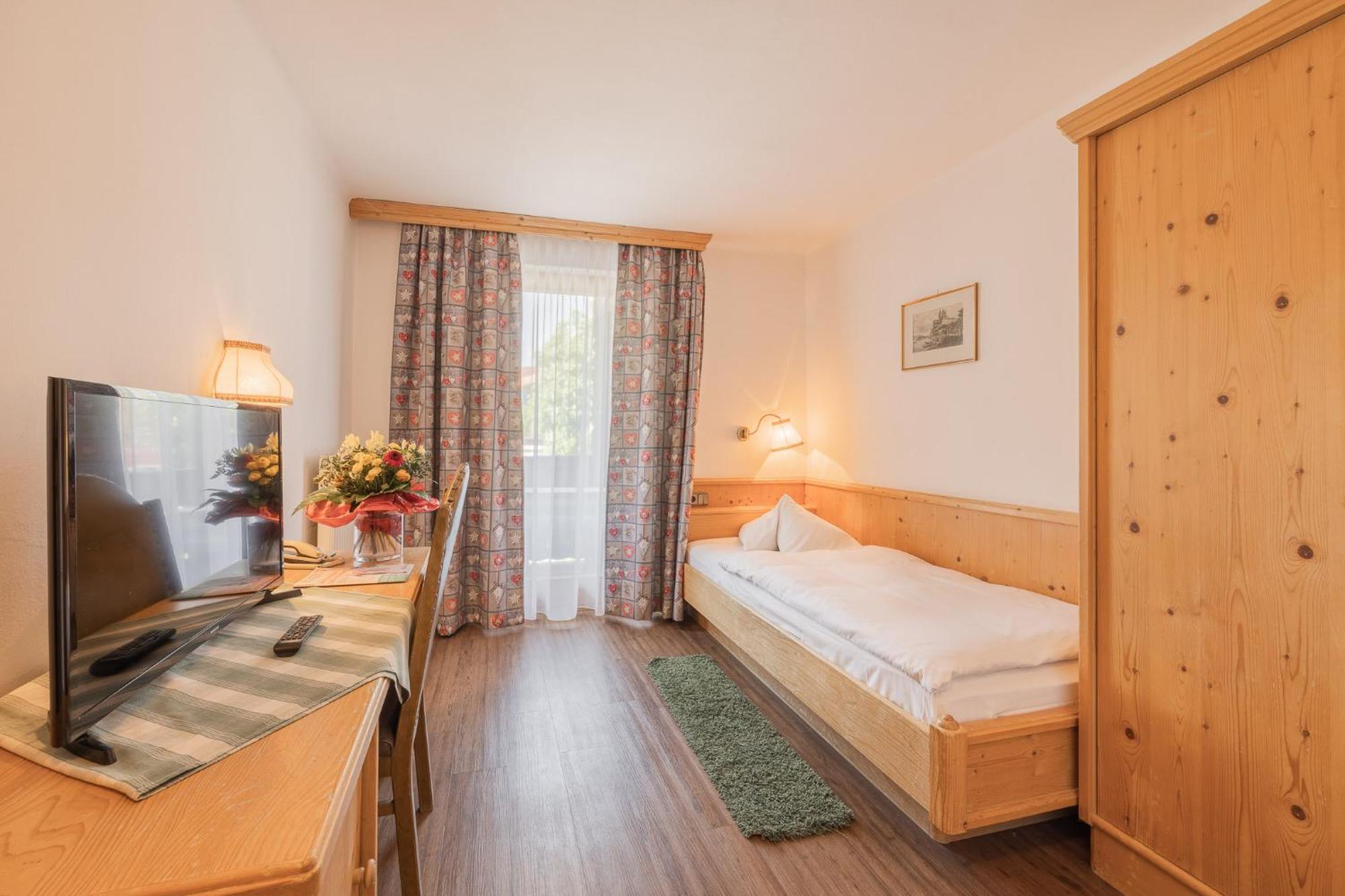Batzenhaeusl Hotel Зеефелд в Тирол Екстериор снимка