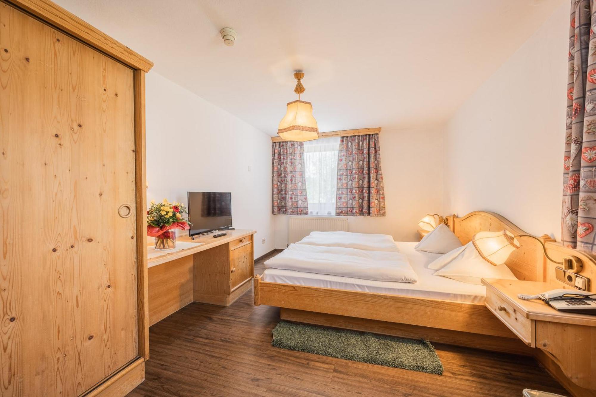 Batzenhaeusl Hotel Зеефелд в Тирол Екстериор снимка